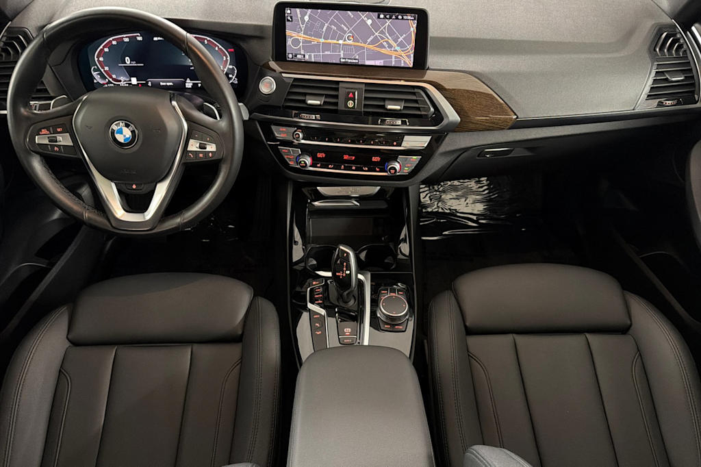 Thumbnail: 2021 BMW X3 - 2