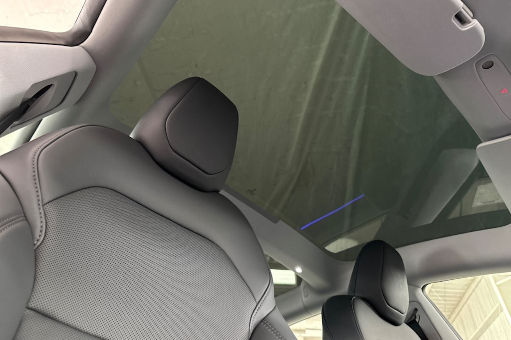 Thumbnail: 2024 Tesla Model 3 - 20