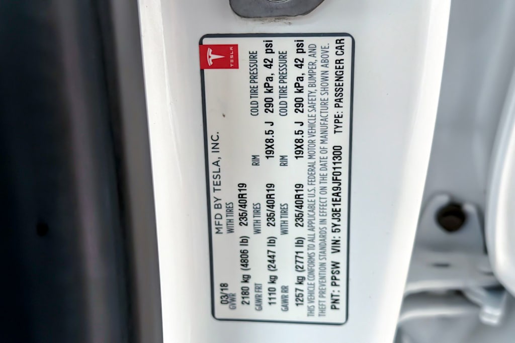 Thumbnail: 2018 Tesla Model 3 - 25
