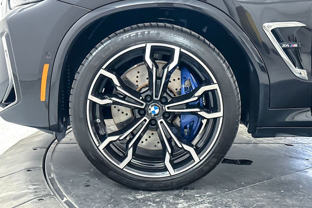 Thumbnail: 2024 BMW X4 - 6