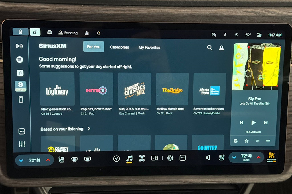 Thumbnail: 2023 Rivian R1S - 12