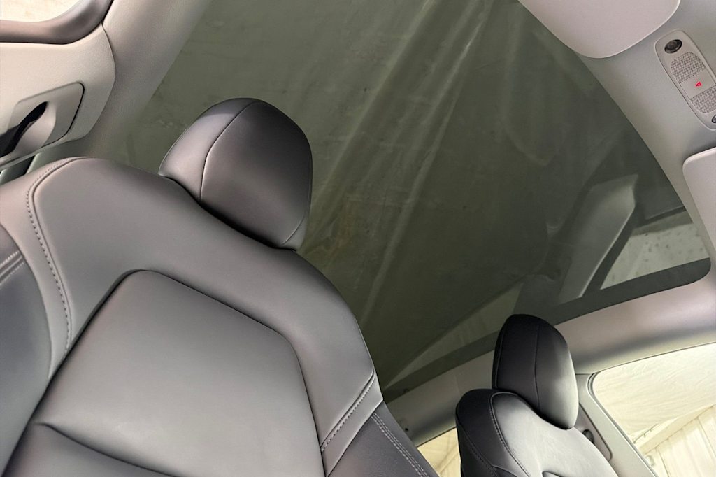 Thumbnail: 2022 Tesla Model Y - 21