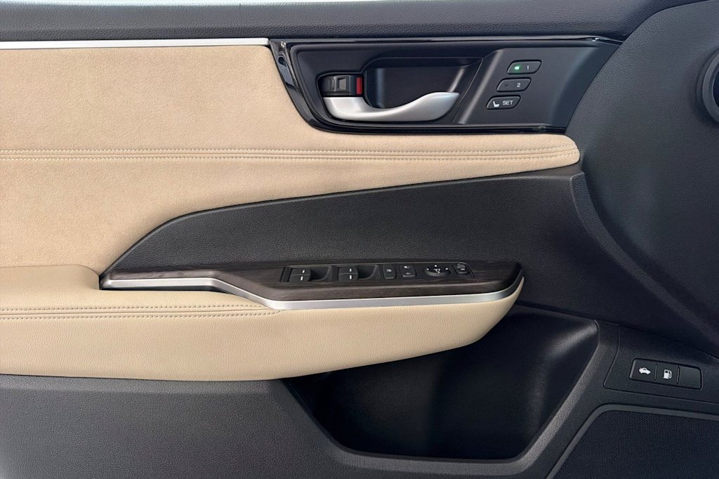 Thumbnail: 2018 Honda Clarity - 20
