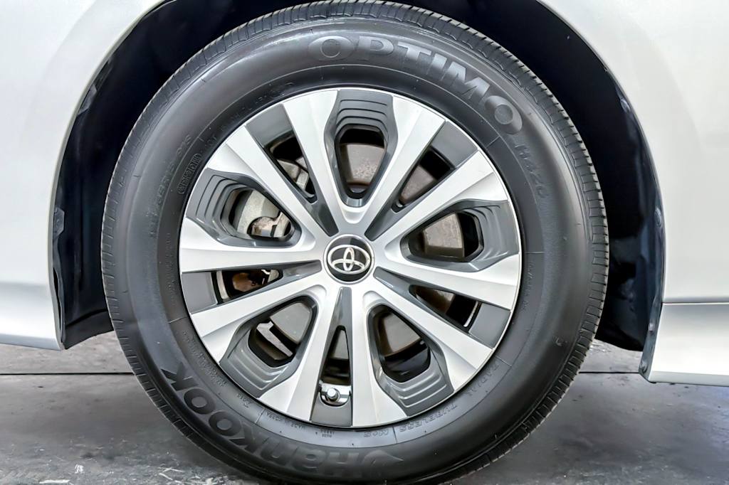 Thumbnail: 2021 Toyota Prius Prime - 8