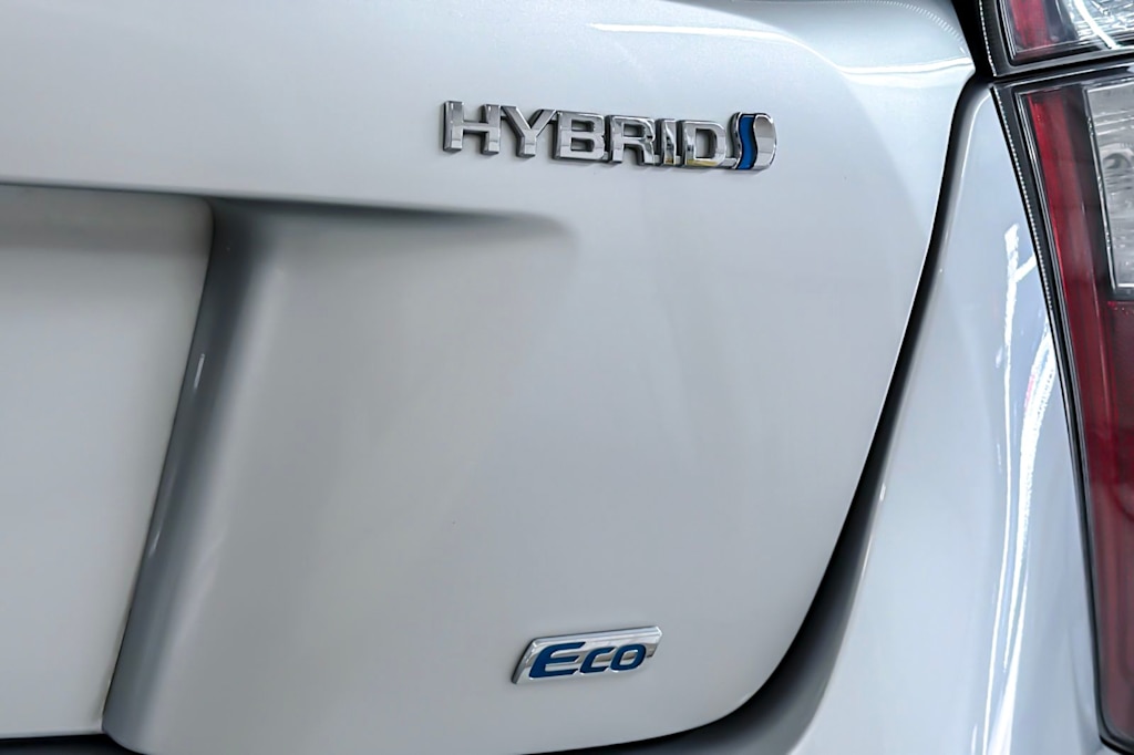 Thumbnail: 2018 Toyota Prius - 7