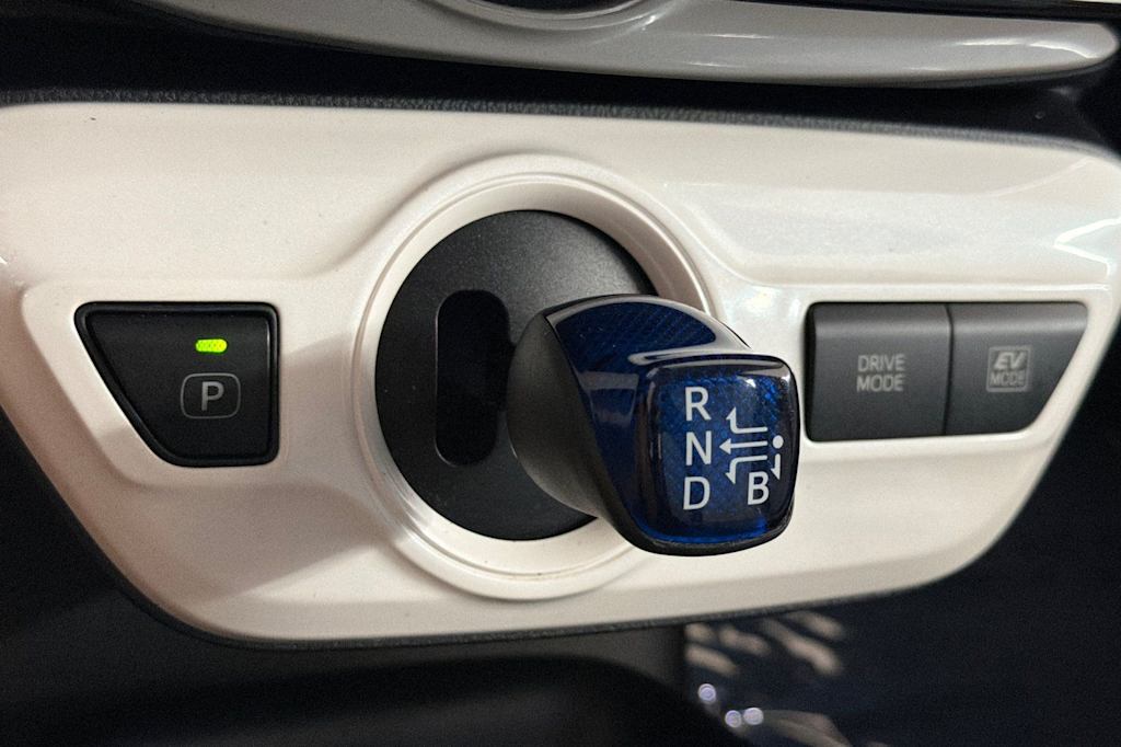 Thumbnail: 2018 Toyota Prius - 24