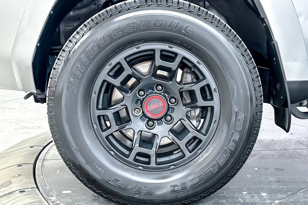 2022 Toyota 4Runner SR5 8