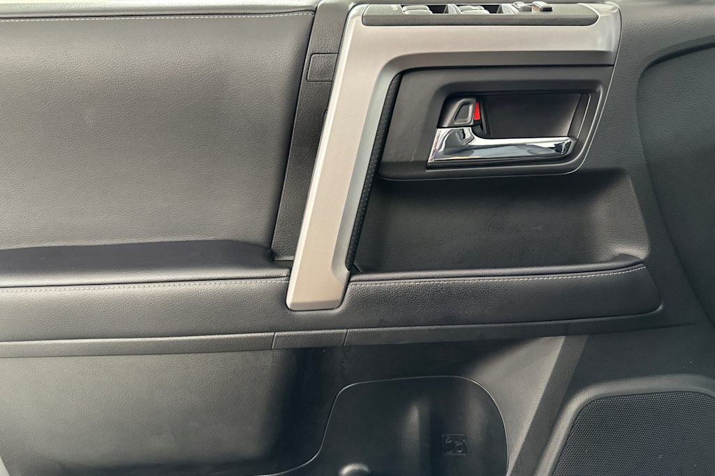 2022 Toyota 4Runner SR5 21