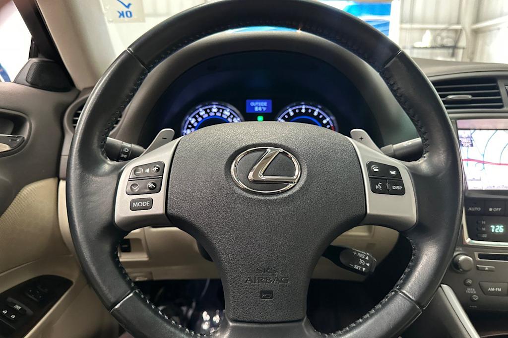 Thumbnail: 2012 Lexus IS - 12