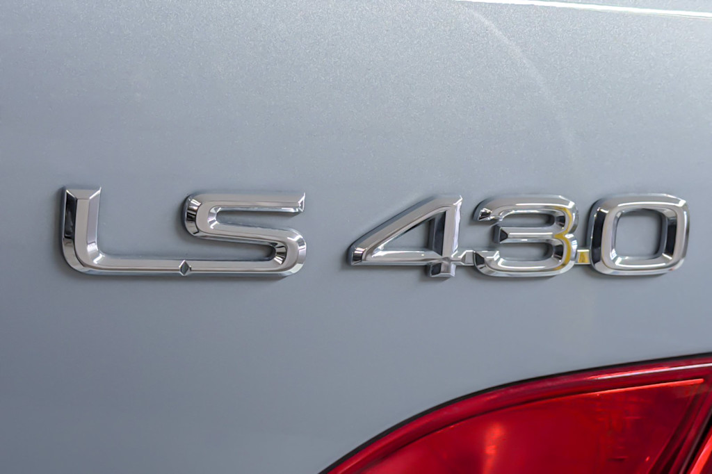 Thumbnail: 2003 Lexus LS - 7