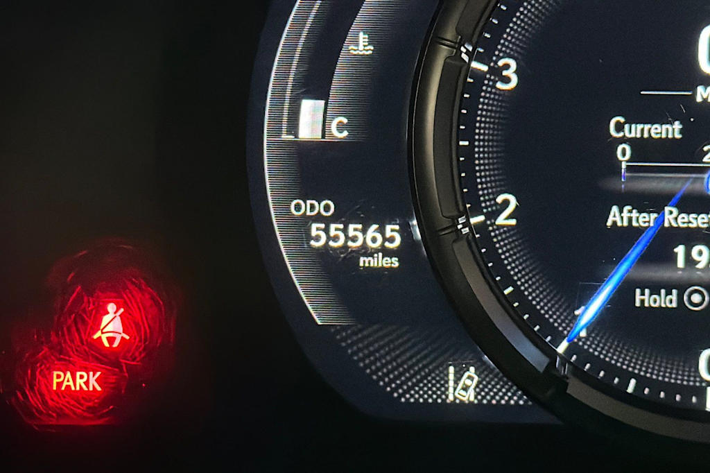 Thumbnail: 2021 Lexus IS - 27