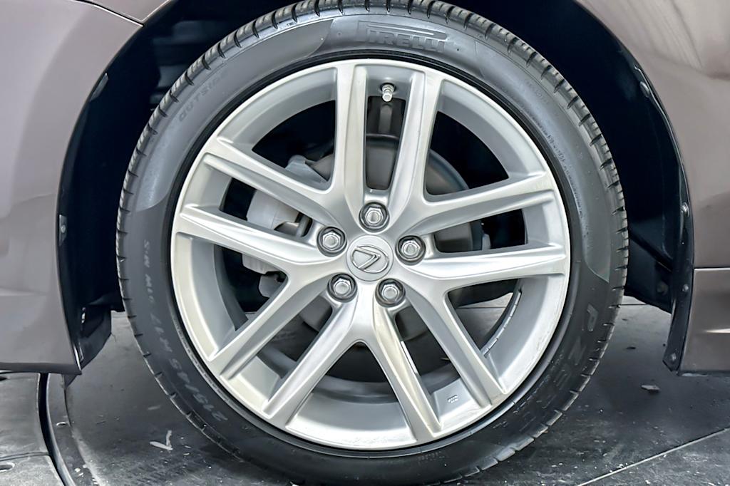 Thumbnail: 2014 Lexus CT - 6