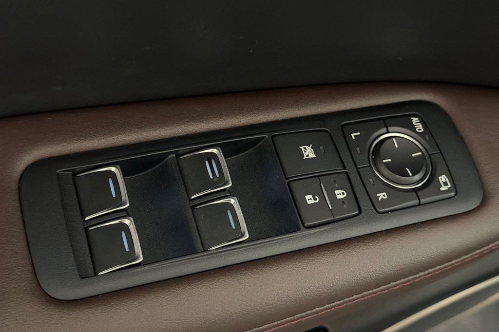 Thumbnail: 2016 Lexus RX - 22