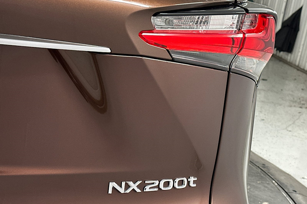 2017 Lexus NX 200t 7