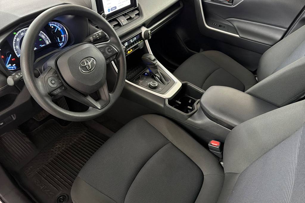 Thumbnail: 2024 Toyota RAV4 - 9