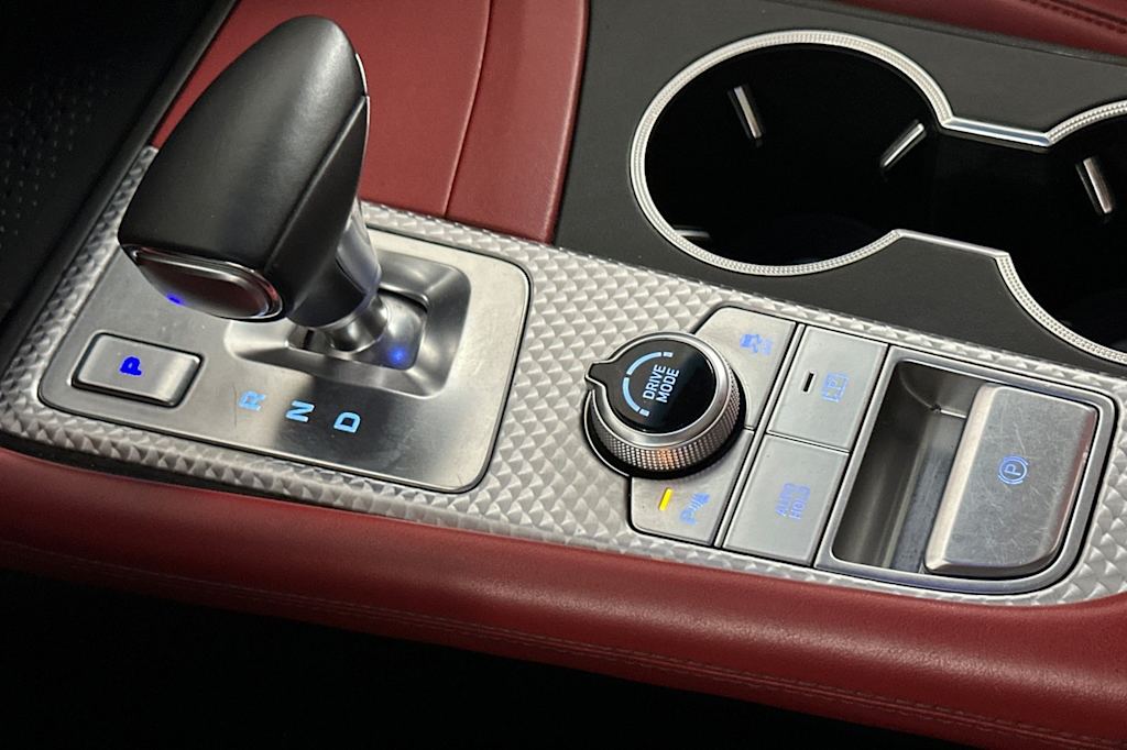 Thumbnail: 2023 Genesis G70 - 13