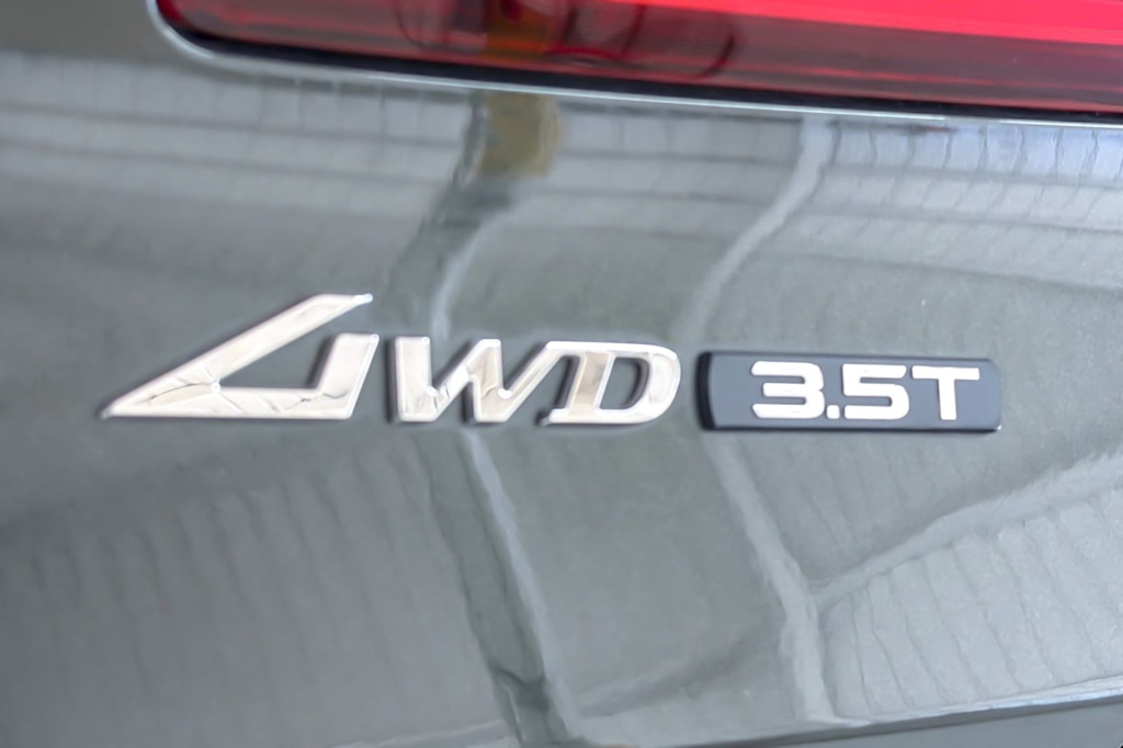 Thumbnail: 2025 Genesis GV80 - 29