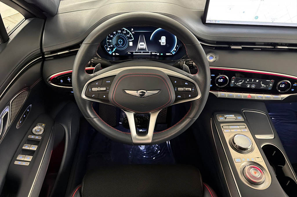 Thumbnail: 2023 Genesis GV70 - 10