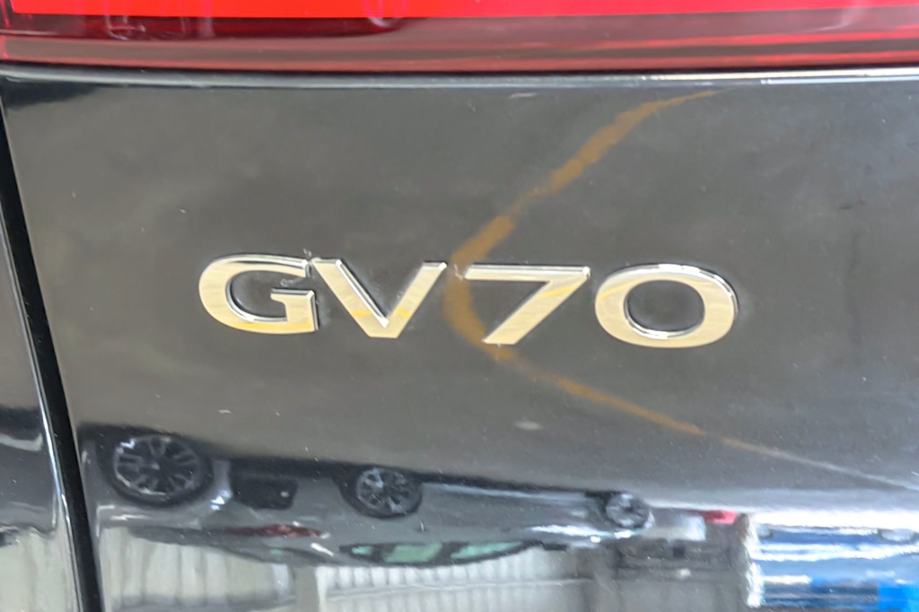 Thumbnail: 2023 Genesis GV70 - 6