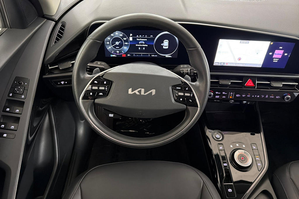 Thumbnail: 2024 Kia Niro - 12
