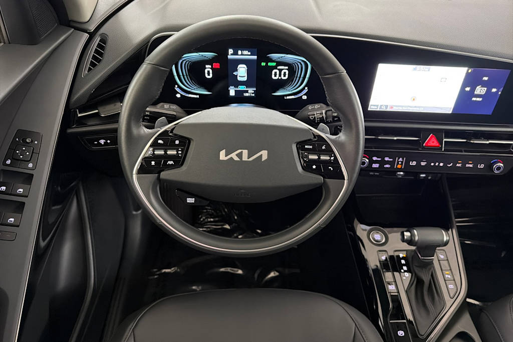 Thumbnail: 2024 Kia Niro - 11