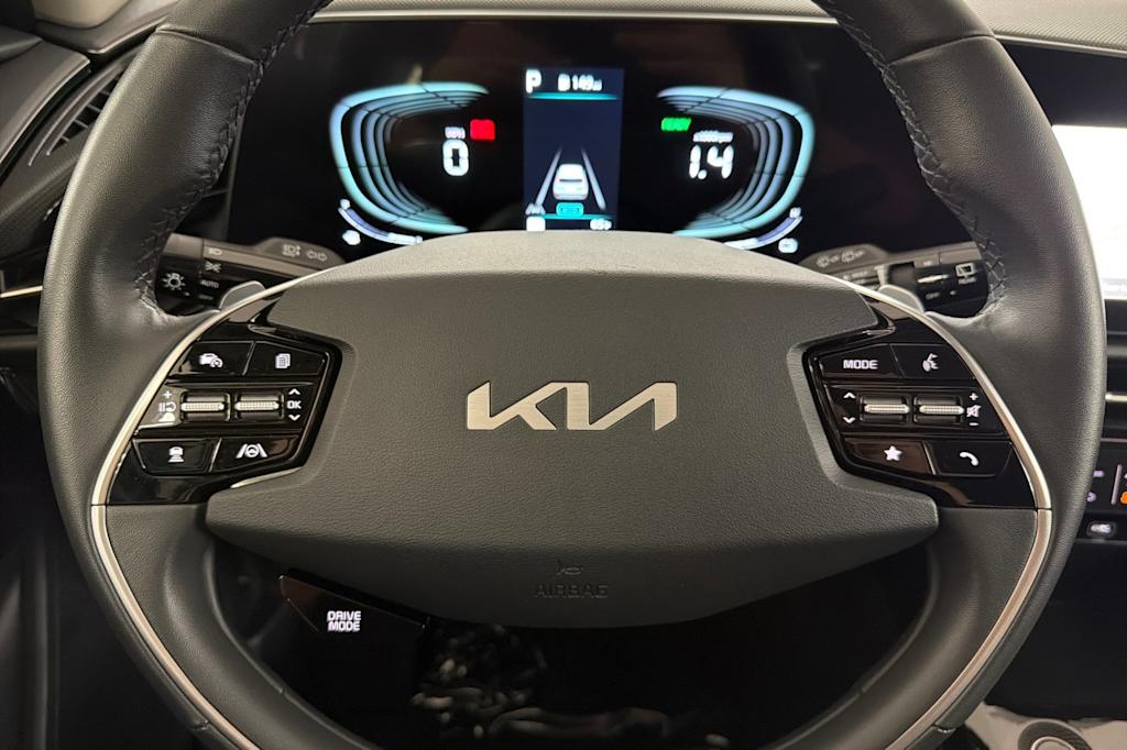 Thumbnail: 2024 Kia Niro - 27
