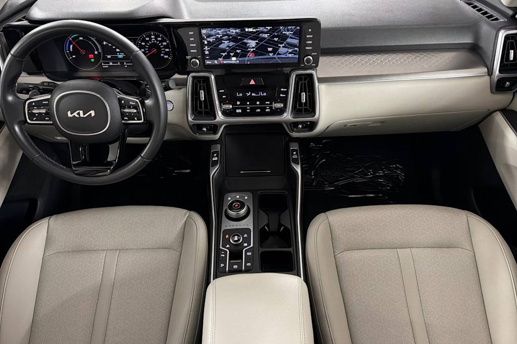 Thumbnail: 2023 Kia Sorento - 2