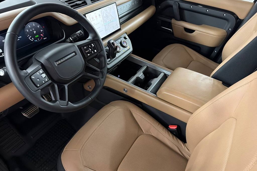 Thumbnail: 2025 Land Rover Defender - 9
