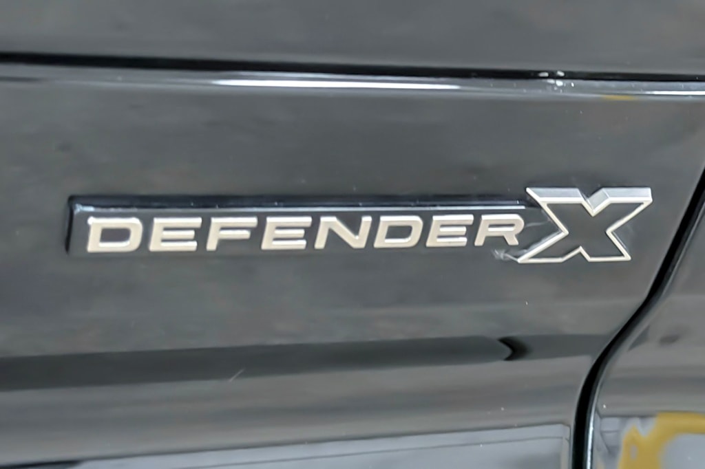 Thumbnail: 2025 Land Rover Defender - 7