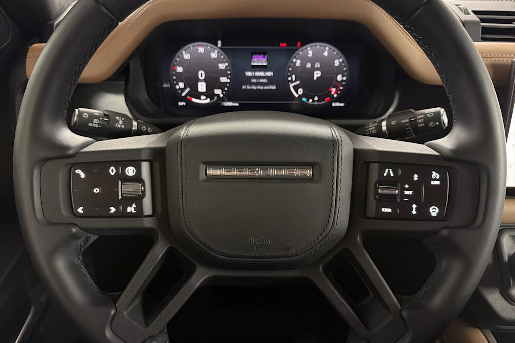 Thumbnail: 2025 Land Rover Defender - 26