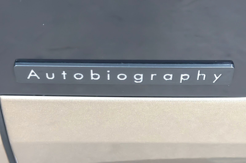 Thumbnail: 2023 Land Rover Range Rover - 7