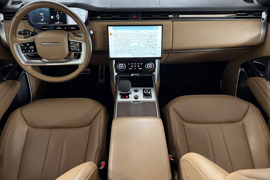 Thumbnail: 2023 Land Rover Range Rover - 2