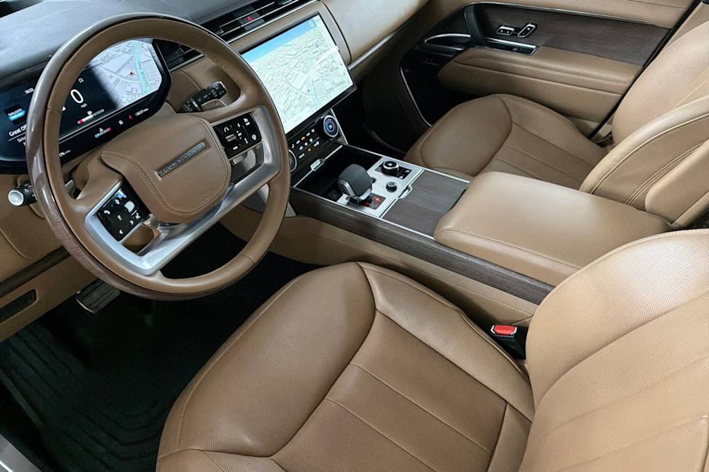 Thumbnail: 2023 Land Rover Range Rover - 10