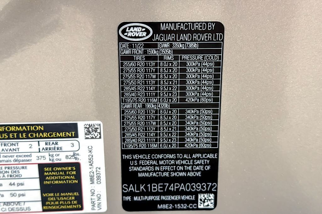 Thumbnail: 2023 Land Rover Range Rover - 28