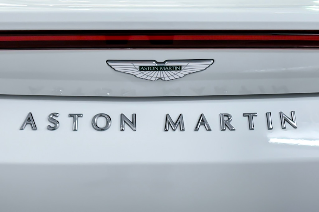 2022 Aston Martin Vantage  6