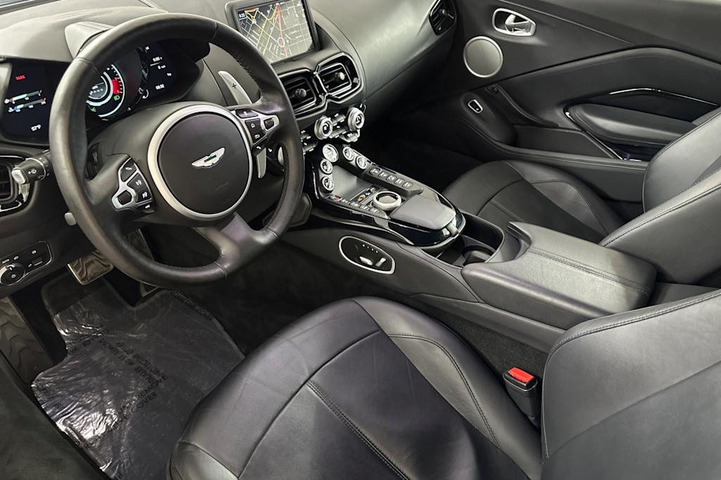 2022 Aston Martin Vantage  8