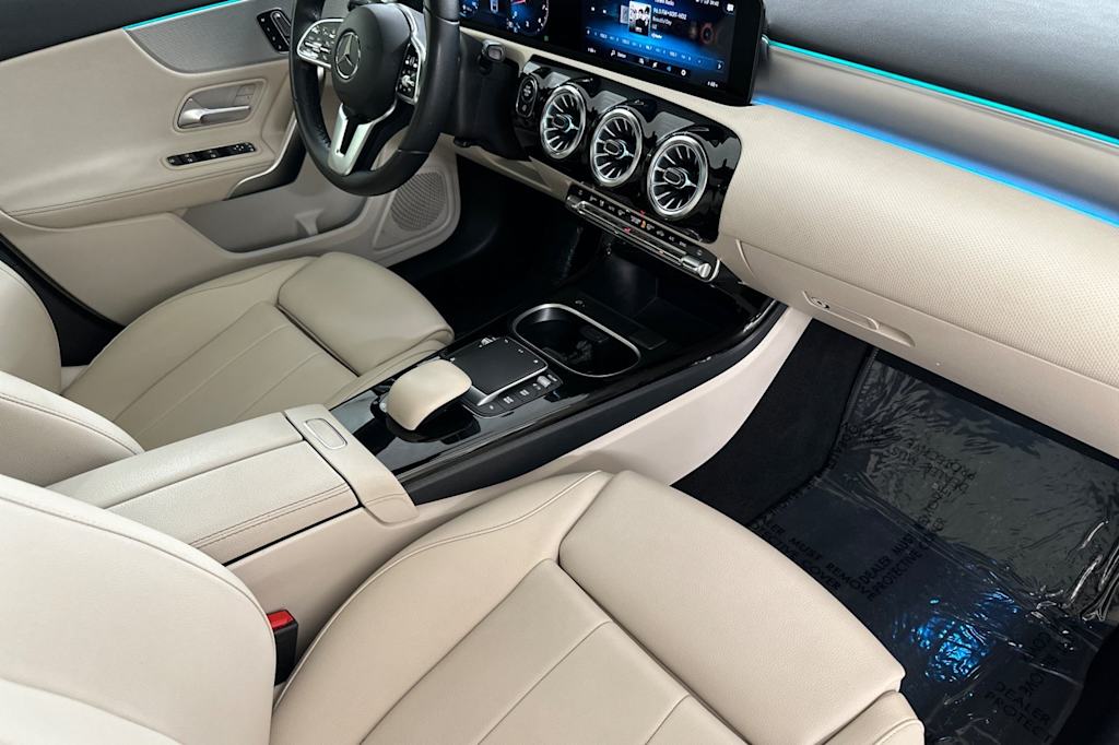 Thumbnail: 2022 Mercedes-Benz A-Class - 9