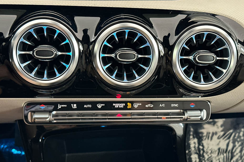 Thumbnail: 2022 Mercedes-Benz A-Class - 23