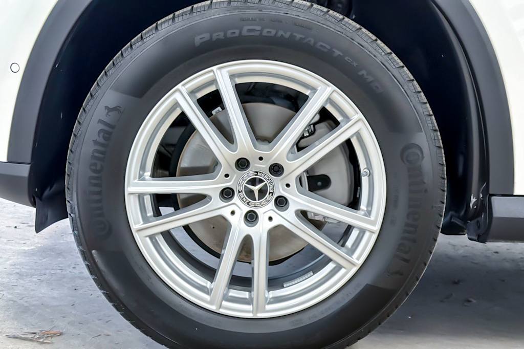 Thumbnail: 2025 Mercedes-Benz GLC - 8