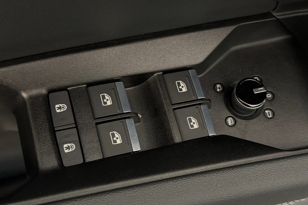 Thumbnail: 2023 Audi Q4 e-tron - 22