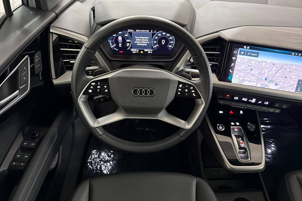 Thumbnail: 2023 Audi Q4 e-tron - 12