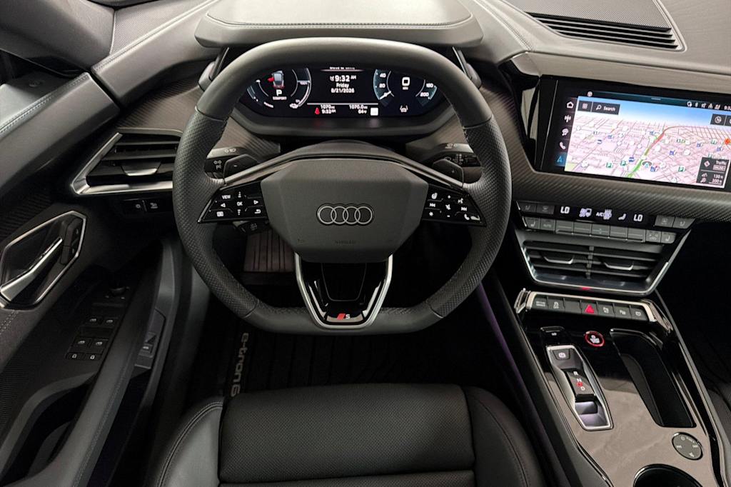 Thumbnail: 2025 Audi e-tron GT - 12