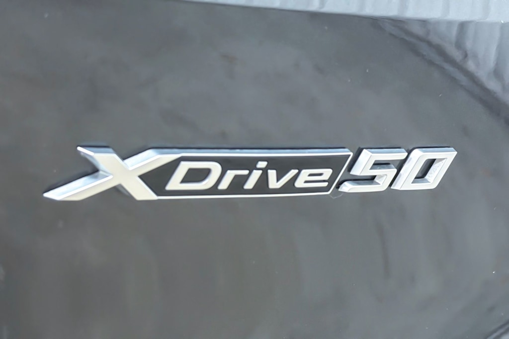 Thumbnail: 2023 BMW iX - 28