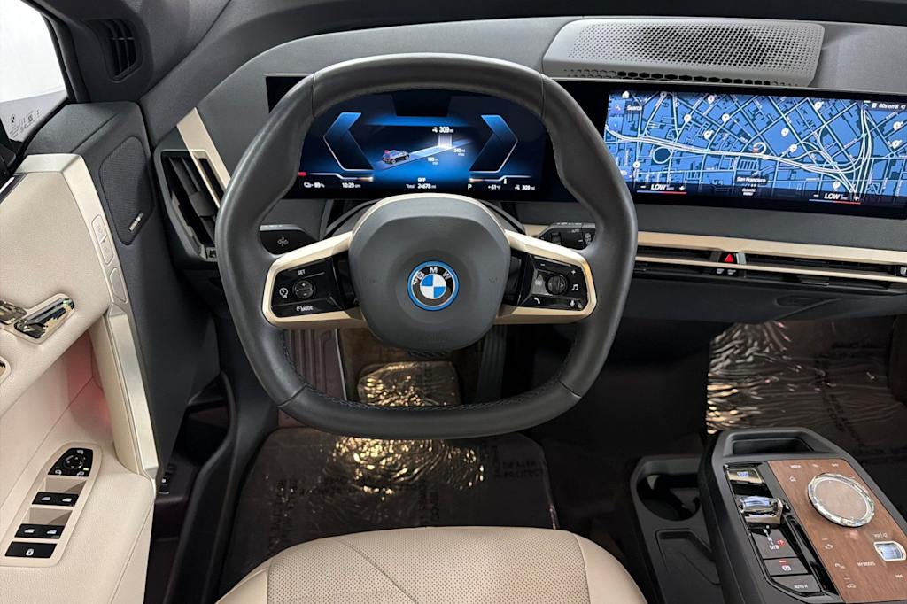 Thumbnail: 2023 BMW iX - 11