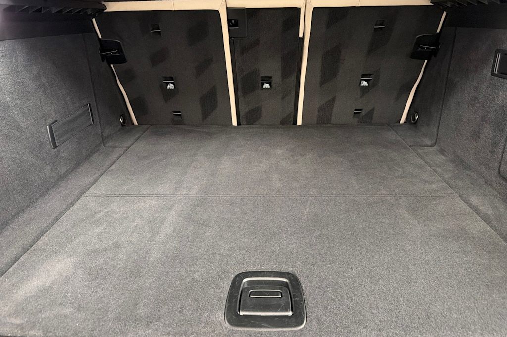 Thumbnail: 2023 BMW iX - 16