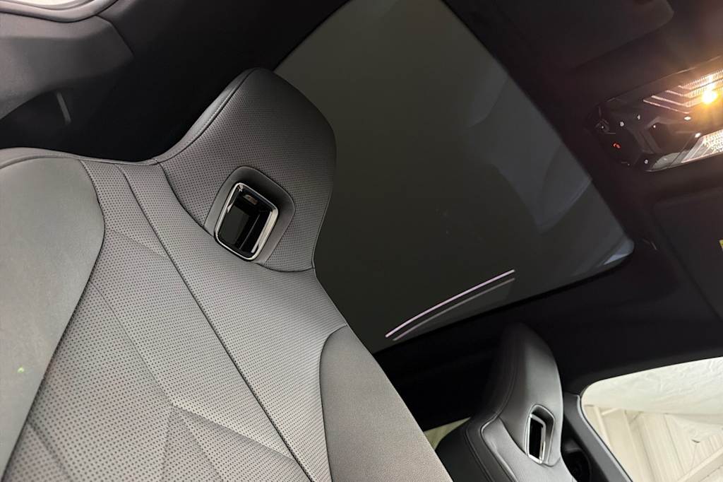 Thumbnail: 2024 BMW iX - 24