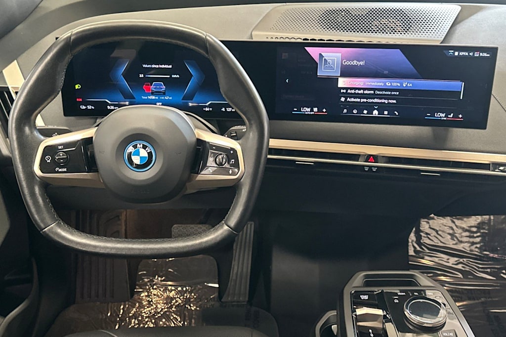 Thumbnail: 2024 BMW iX - 11
