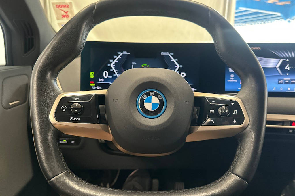 Thumbnail: 2024 BMW iX - 12