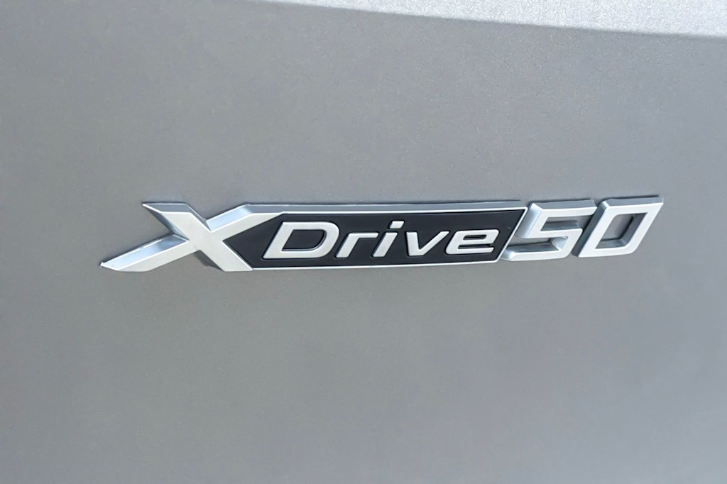 Thumbnail: 2024 BMW iX - 7