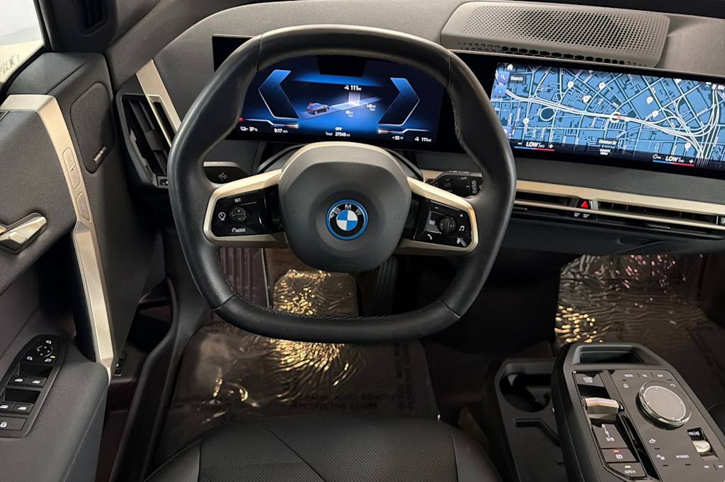 Thumbnail: 2023 BMW iX - 11